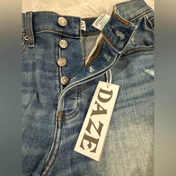 Daze Denim Women Bottom Line High Rise Vintage Short Size 26 NWT - Picture 7 of 8